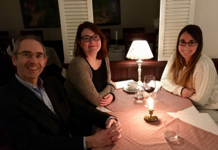 Dr. Piia Astikainen (middle) and Brainlab members Natàlia Gorina-Careta and Prof. Carles Escera while planning the deepBrain project at Kissanviikset (Jyväskylä, Finland) during a wonderful evening back to January 2017.