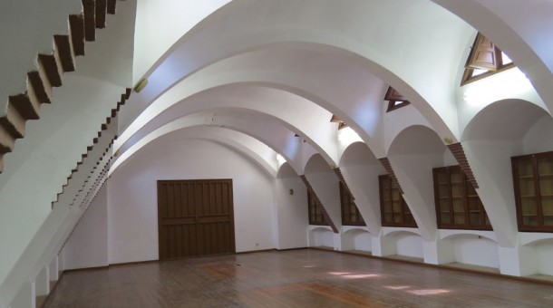 Interior de la sala de cavallerisses dels Pavellons de la Finca Güell
