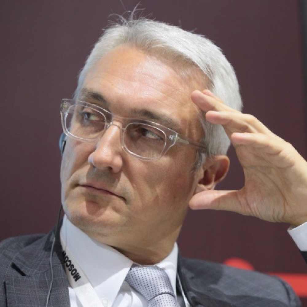 Objectives and topics of interest of the OECD.