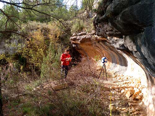 Acoustic measurements at the Les Covetes rock art site in the Prades Mountains (Catalonia, Spain)