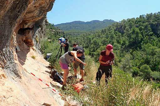 The Artsoundscapes team working at the site of Parellada III.