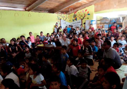Exposición a 120 niños y niñas