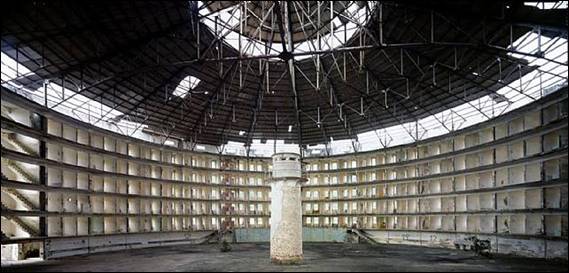 Stan Douglas, Panoptican, Isla de Pinos-Isla de la Juventud, [Cuba, Presidio modelo], 2005