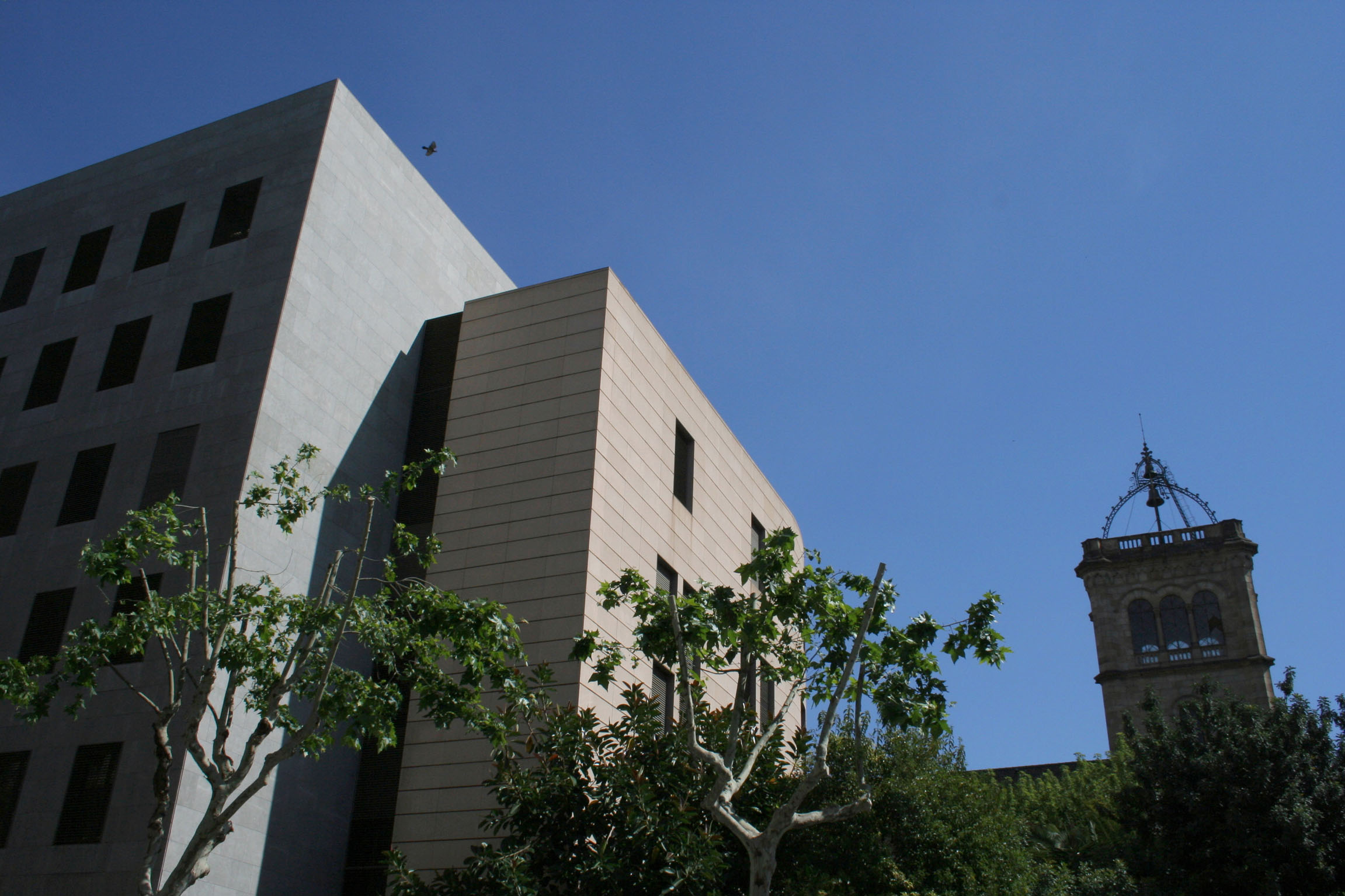 TORRE EDIFICIO HISTÓRICO UB