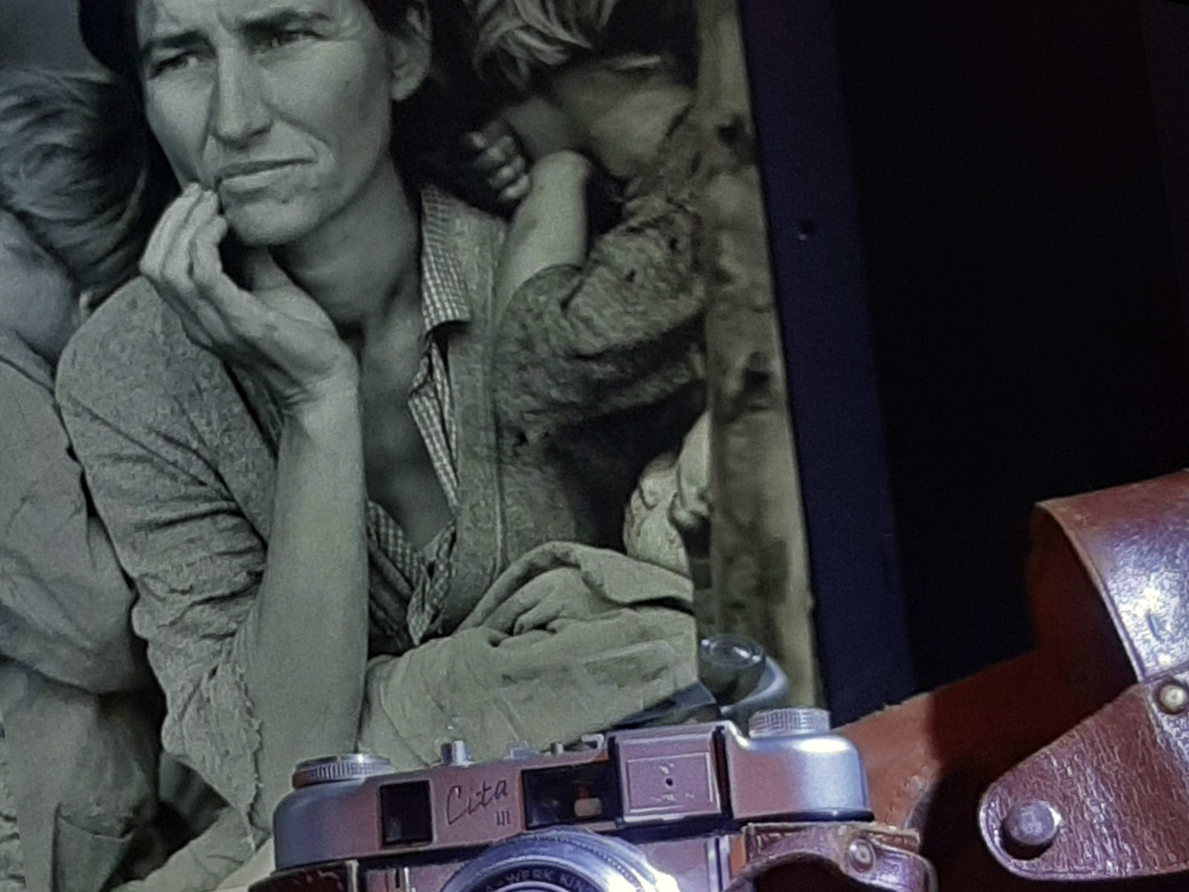 Dorothea Lange i càmera Leika