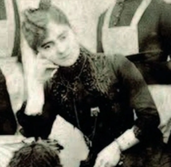 Clotilde Cerdà i Bosch/ Esmeralda Cervantes